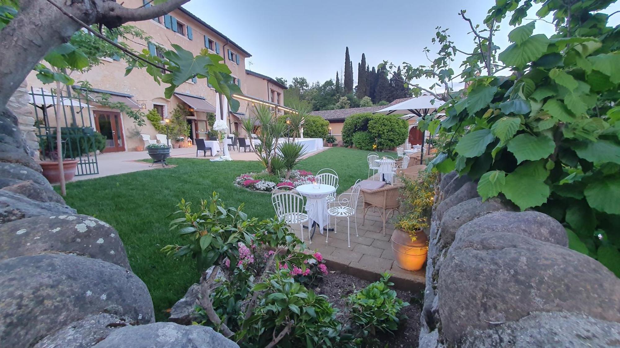 Resort Locanda San Verolo Boutique Hotel 코스테르마노 외부 사진